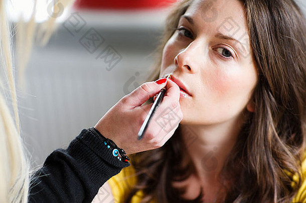 女人化妆瑞典