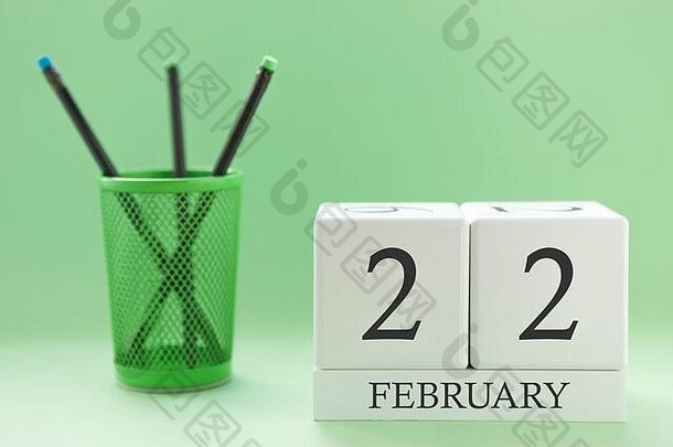 2月22日两个立方体的桌面日历