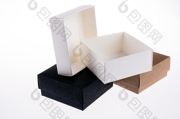 纸板盒子白色背景