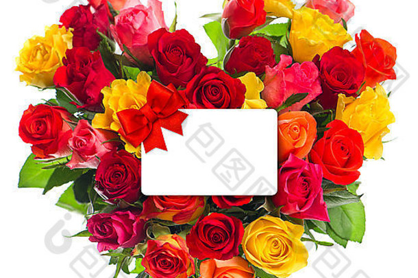 色彩斑斓的玫瑰花束心形状白色背景礼物卡脚文本