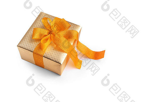 金色的礼品盒，在白色的盒子上有独立的丝带。