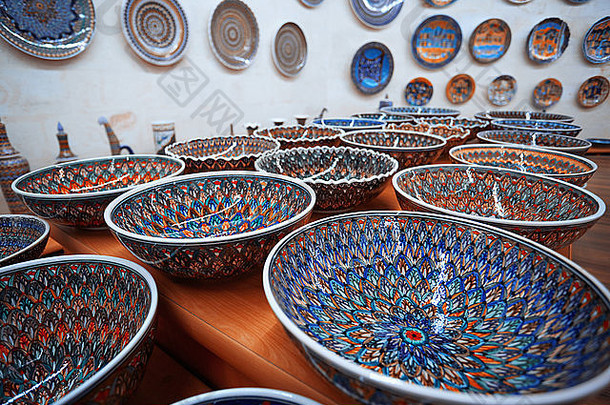 陶器店的陶瓷艺术。土耳其