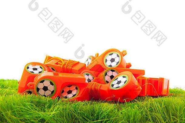 许多荷兰足球队在绿野吹口哨