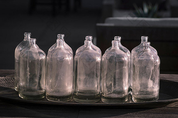 仿古玻璃瓶复古时尚设计主题