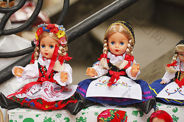穿着传统服装的波兰娃娃，波兰