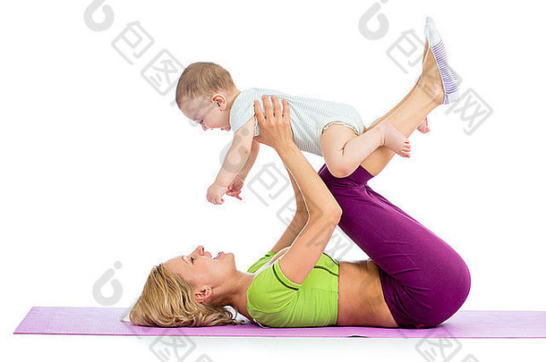 妈妈带着宝宝做体操和健身操