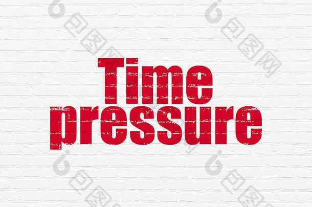 时间轴概念：墙壁背景上的时间压力