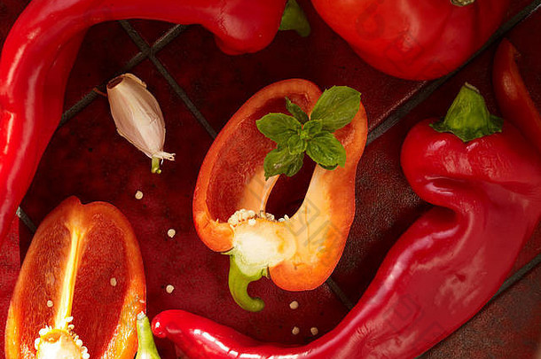 甜蜜的红色的胡椒大蒜生活食物照片