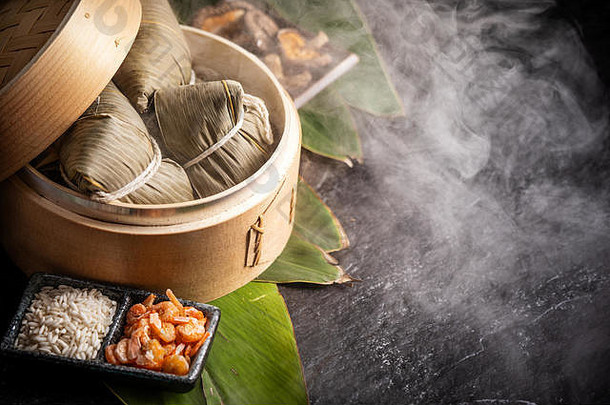 粽子美味的新鲜的热蒸大米饺子轮船关闭复制空间著名的亚洲美味的食物龙船DuanWu节日