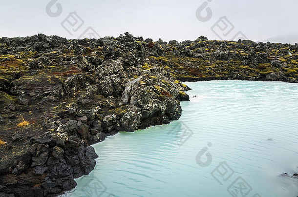 冰岛蓝色的环礁湖海岸自然地热水疗中心参观了旅游景点冰岛