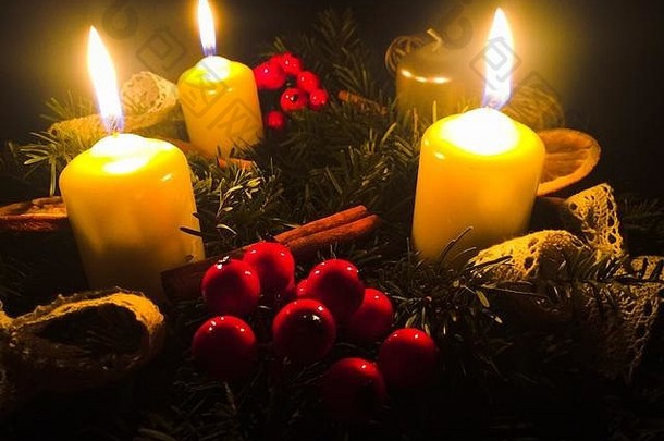 圣诞节蜡烛装饰