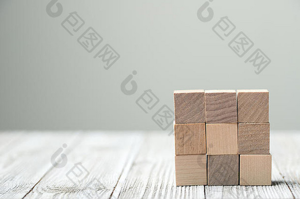 九个木块排成立方体
