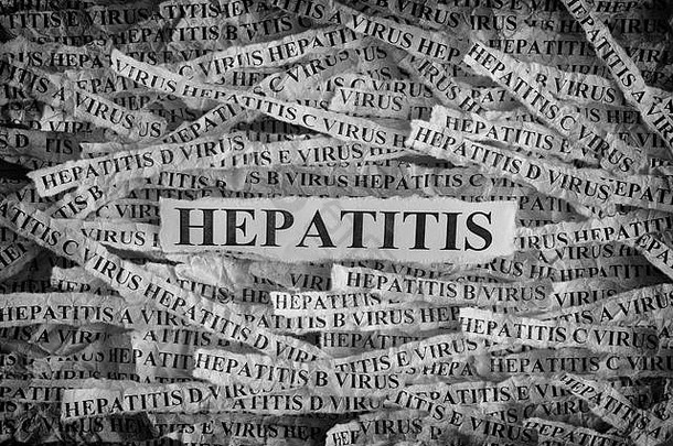 肝炎撕裂块纸单词肝炎概念图像黑色的白色特写镜头