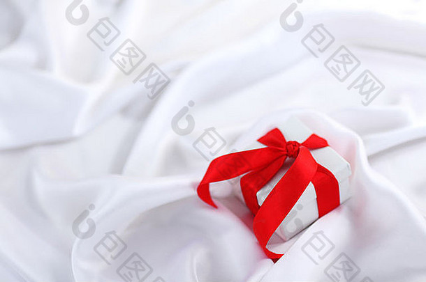圣诞节礼物白色丝绸背景