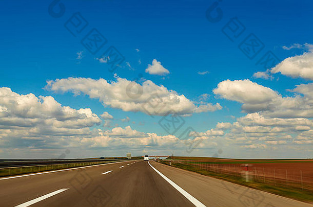 摘要速度运动高速公路背景图像农村美丽的云
