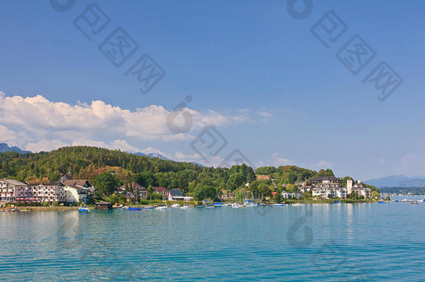 波特沙克阿姆沃瑟西和沃思湖度假村（沃瑟西）。奥地利