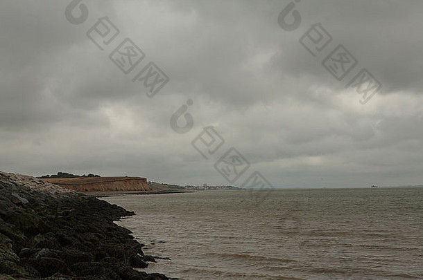 英格兰赫恩湾附近的海滩海边图片