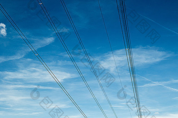 英国<strong>电力公司</strong>高压基础设施塔架和电缆