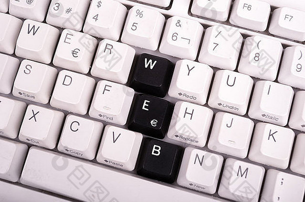 用电脑键盘上的黑键写的Word作业。