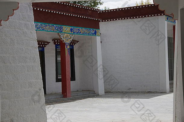 典型的藏文建筑风格