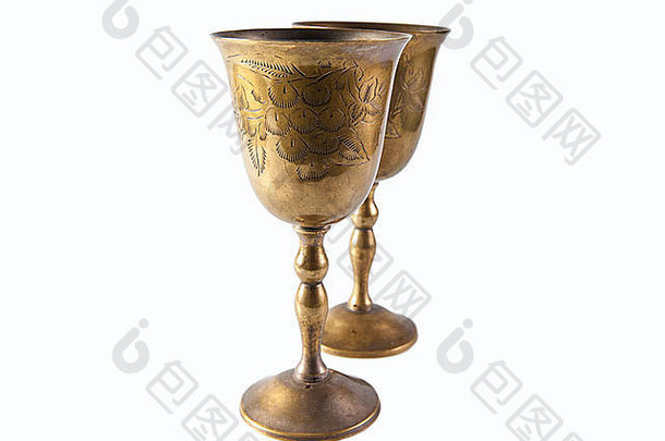 两个古老的青铜kiddush酒杯