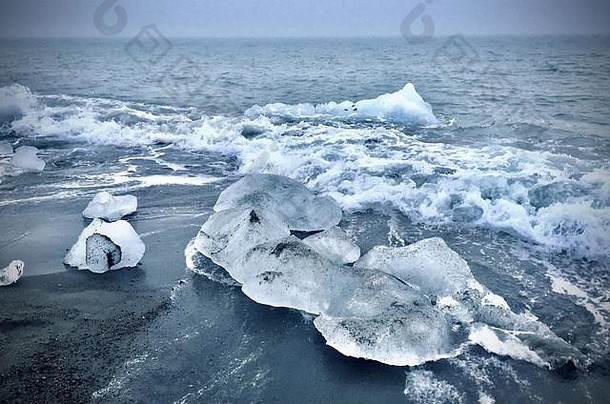 海<strong>冰洗</strong>上岸北极海巴罗被称为uqtiakvik阿拉斯加