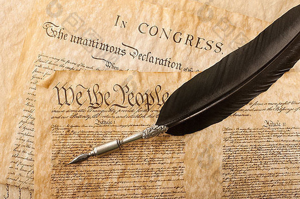 用羽毛笔书写的美利坚合众国宪法