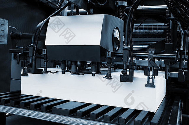现代印刷厂的印刷设备