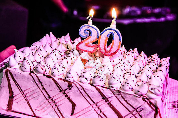 20年生日蛋糕