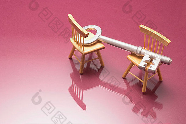 骨架关键微型椅子