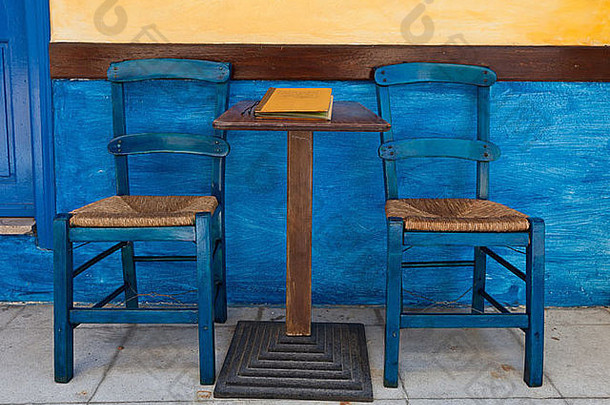 蓝色的椅子希腊咖啡馆克里特岛