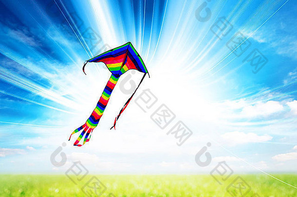 色彩鲜艳的夏天风筝飞行天空