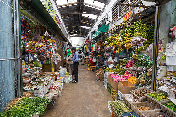 斯里兰卡坎迪-2016年12月1日：斯里兰卡坎迪<strong>蔬菜</strong>店的各种<strong>蔬菜</strong>