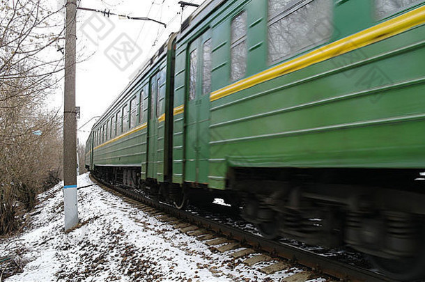 俄罗斯莫斯科冬季的电动火车