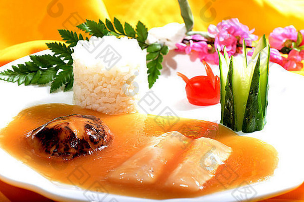 中国人食物鱼角大米白色板