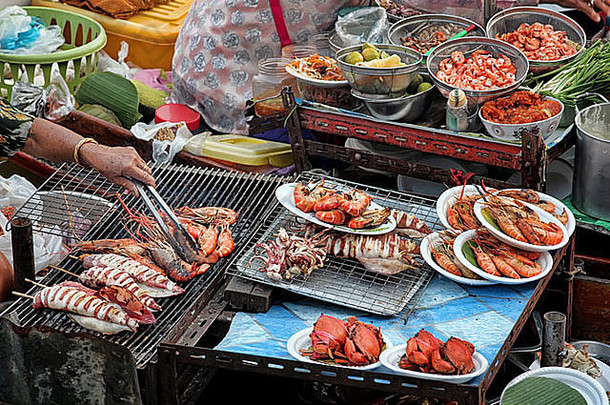 安帕瓦浮动市场samutsongkram泰国
