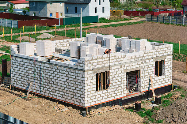 注入水泥基金会私人房子基金会房子建设新鲜的混凝土基金会