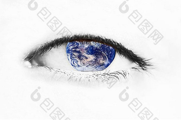 以地球为角膜的眼睛象征着关爱我们的星球（透视图）