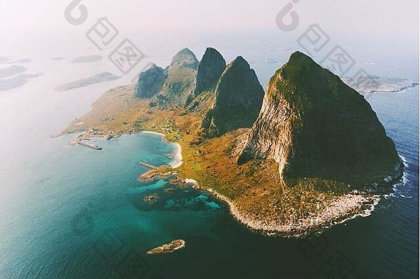 航空岛海景挪威景观特拉纳群岛旅游美丽的目的地令人惊叹的自然海洋风光绿松石水