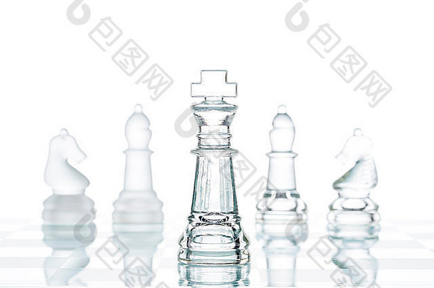 企业策略业务选择透明的玻璃国际象棋集团孤立的
