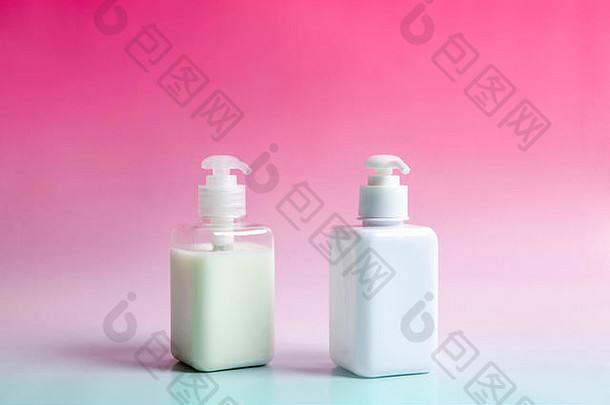 矩形泵瓶白色透明的梯度蓝色的粉红色的充满活力的背景和谐颜色最小的颜色生活巨像