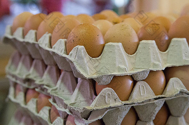 新鲜的鸡蛋市场