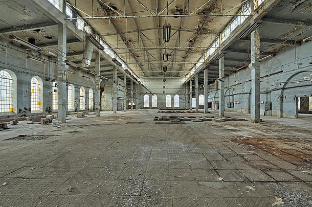 旧工厂毁坏了一座废弃的工厂。自然HDR-高动态范围