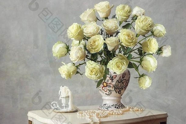生活花束白色玫瑰