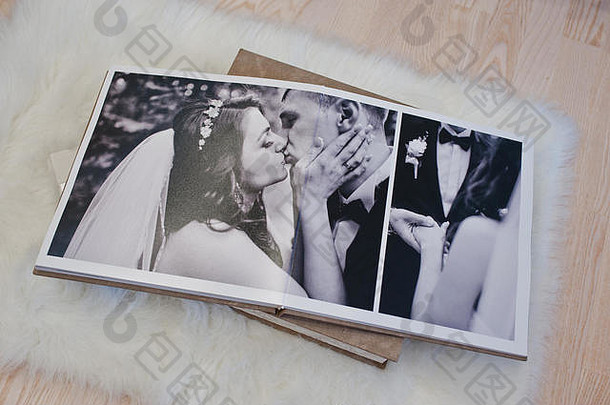页面婚礼相册,婚礼专辑地毯木背景