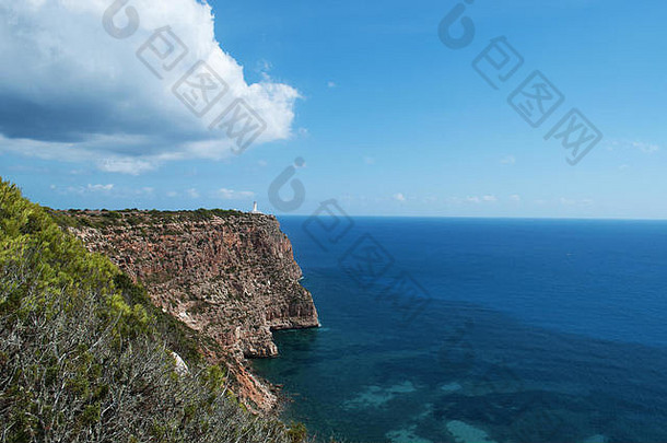 Formentera巴利阿里群岛岛屿视图破灯塔前壮观的悬崖打开11月