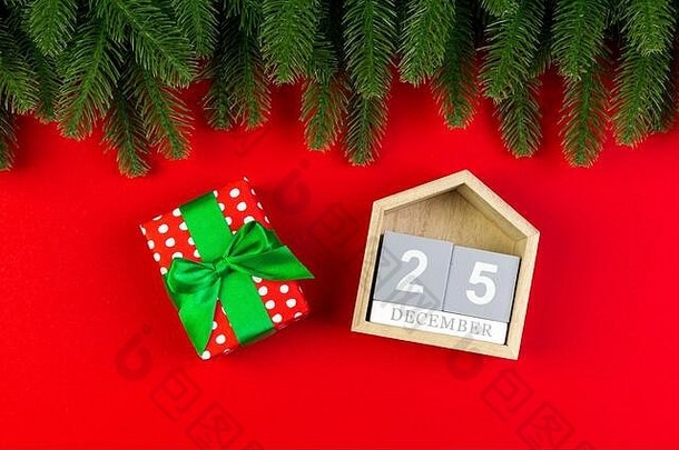 前视图木日历礼物盒子冷杉树色彩斑斓<strong>的</strong>背景二十12月圣诞节时间复制空间