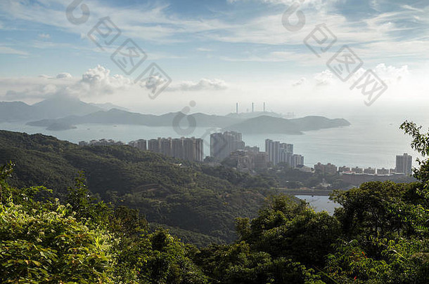从维多利亚峰看中国香港的鸭蕾洲和喇嘛岛。