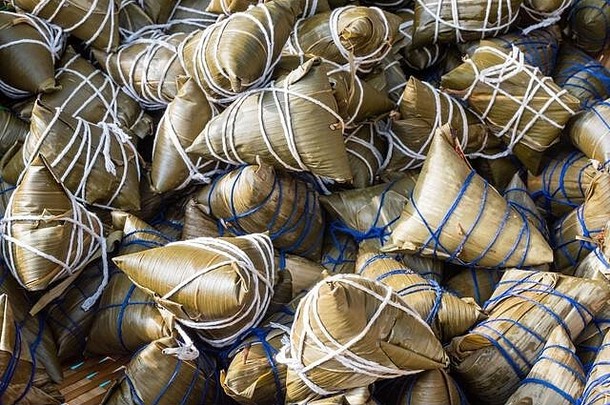 堆中软传统的中国人大米菜使糯米大米塞包装竹子叶子街市场成都四川省中国