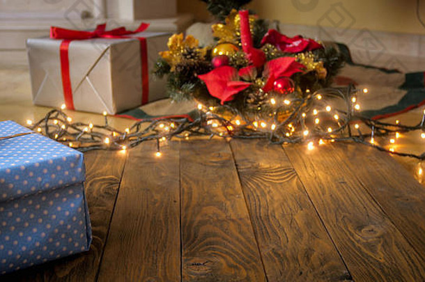 美丽的背景木董事会发光的圣诞节灯礼物盒子装饰物完美的冬天庆祝活动
